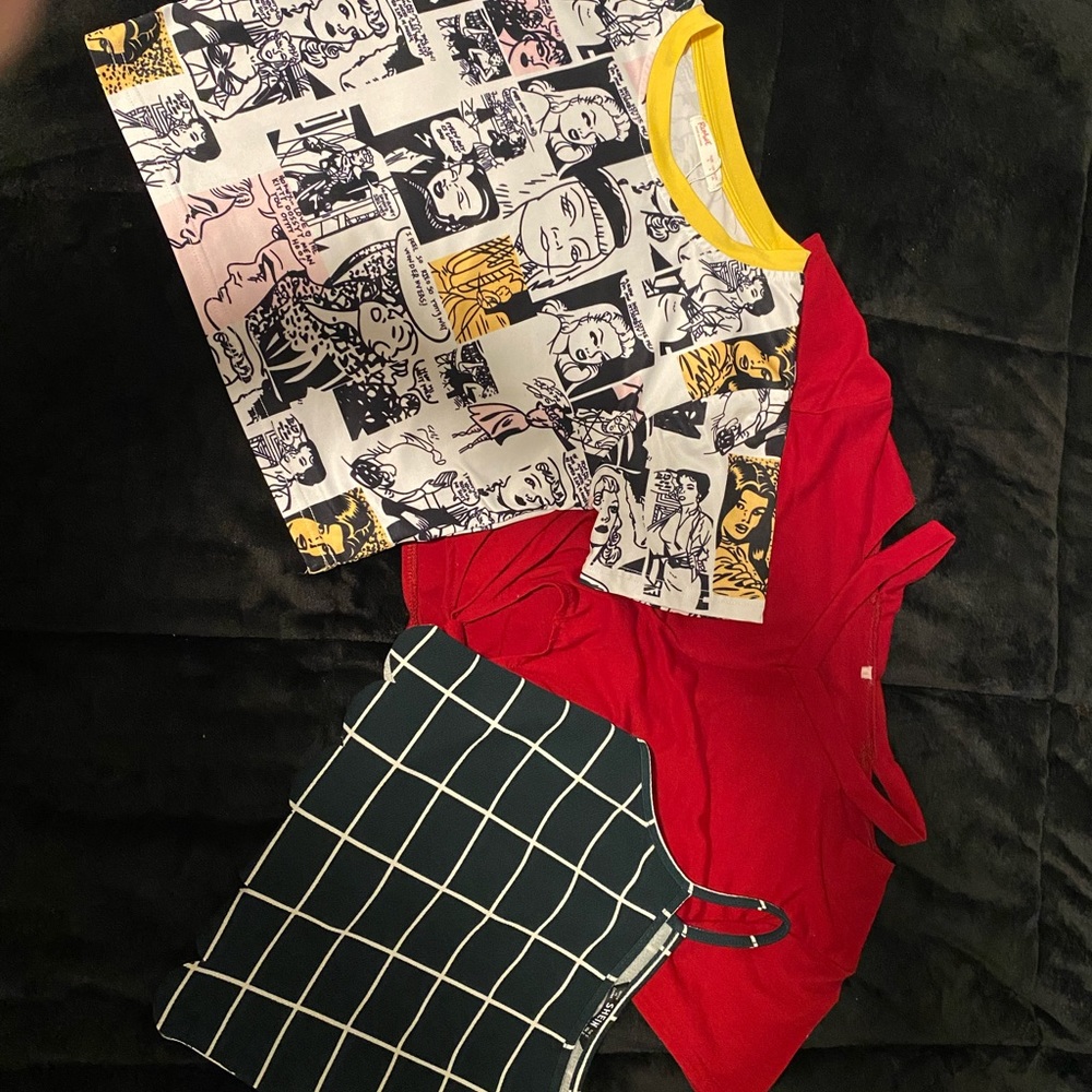 romwe/shein crops bundle size small